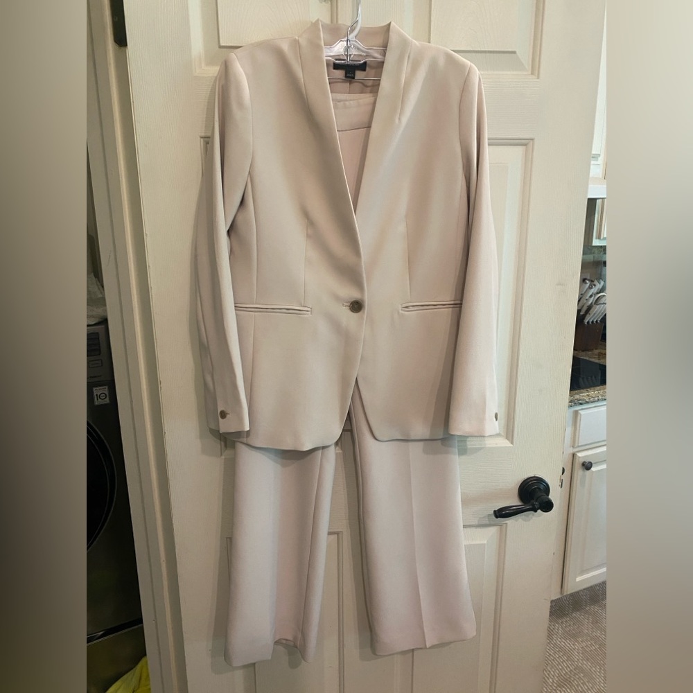 Ann Taylor Cream Pantsuit with Tailored Silhouette